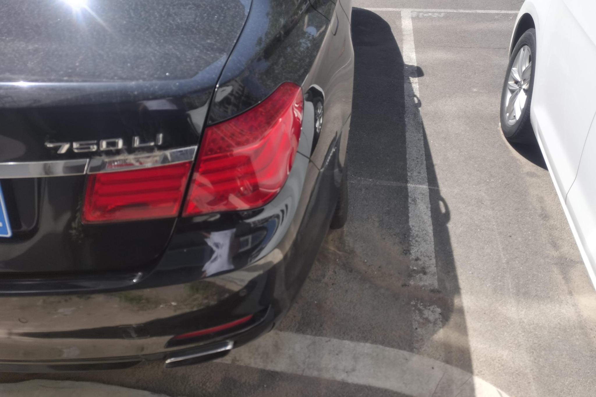 BMW 7 Series 7 2011 750Li xDrive