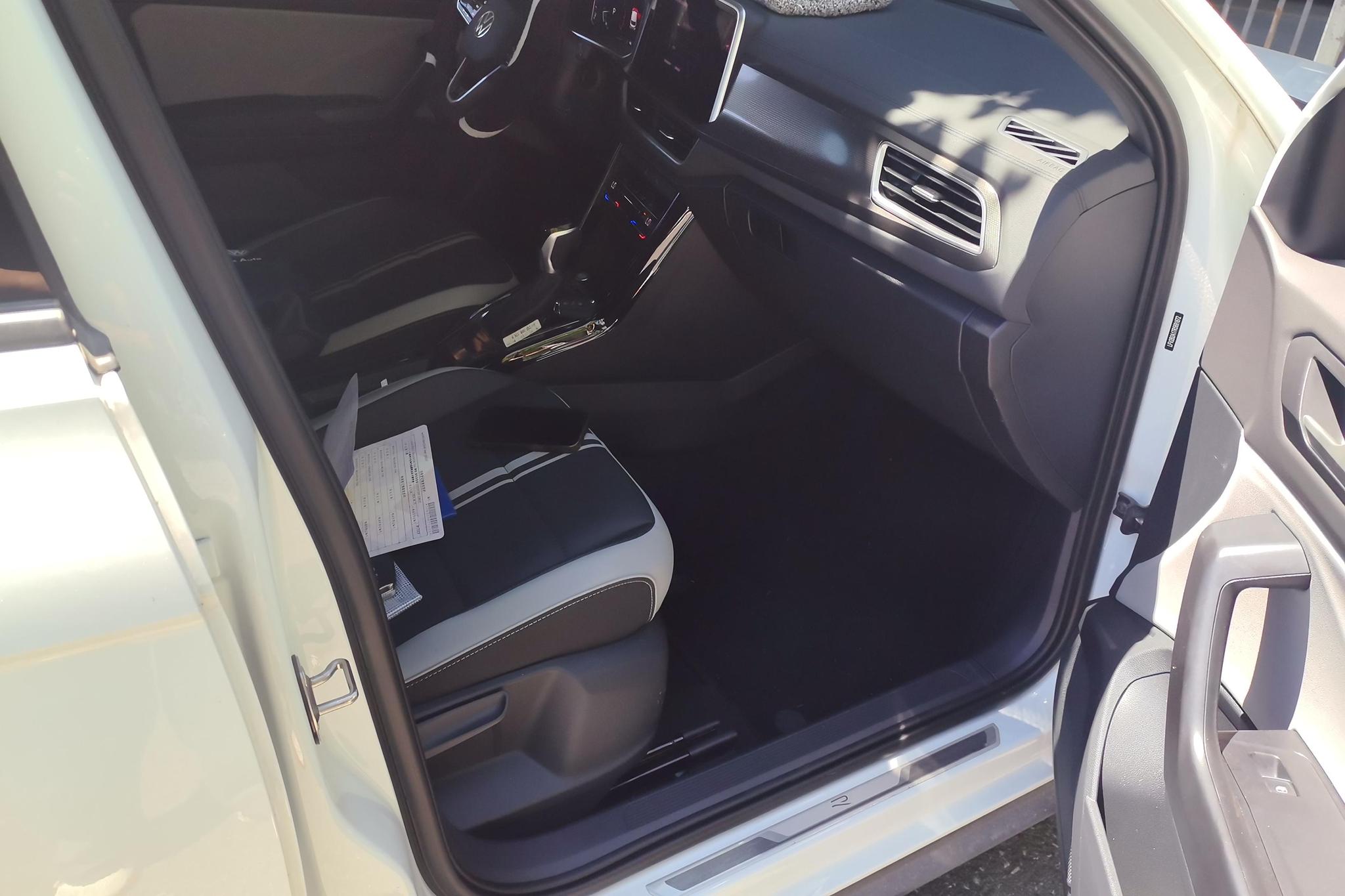 Volkswagen T-Roc 2024 300TSI DSG