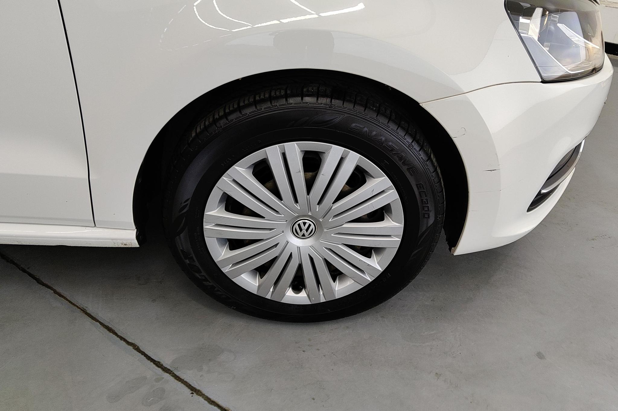 Volkswagen Polo 2018 1.5L AT
