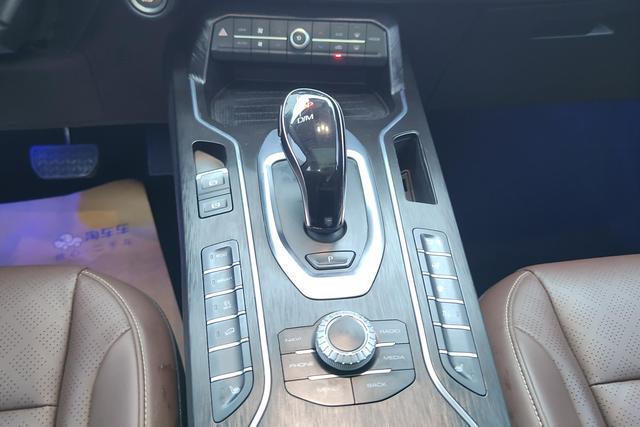 Wey VV6 2020 2.0 T 2 WD + — фото 15