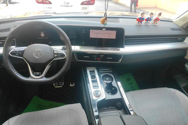 Volkswagen Tavendor 2023 380 TSI 4 WDR-Line — фото 12