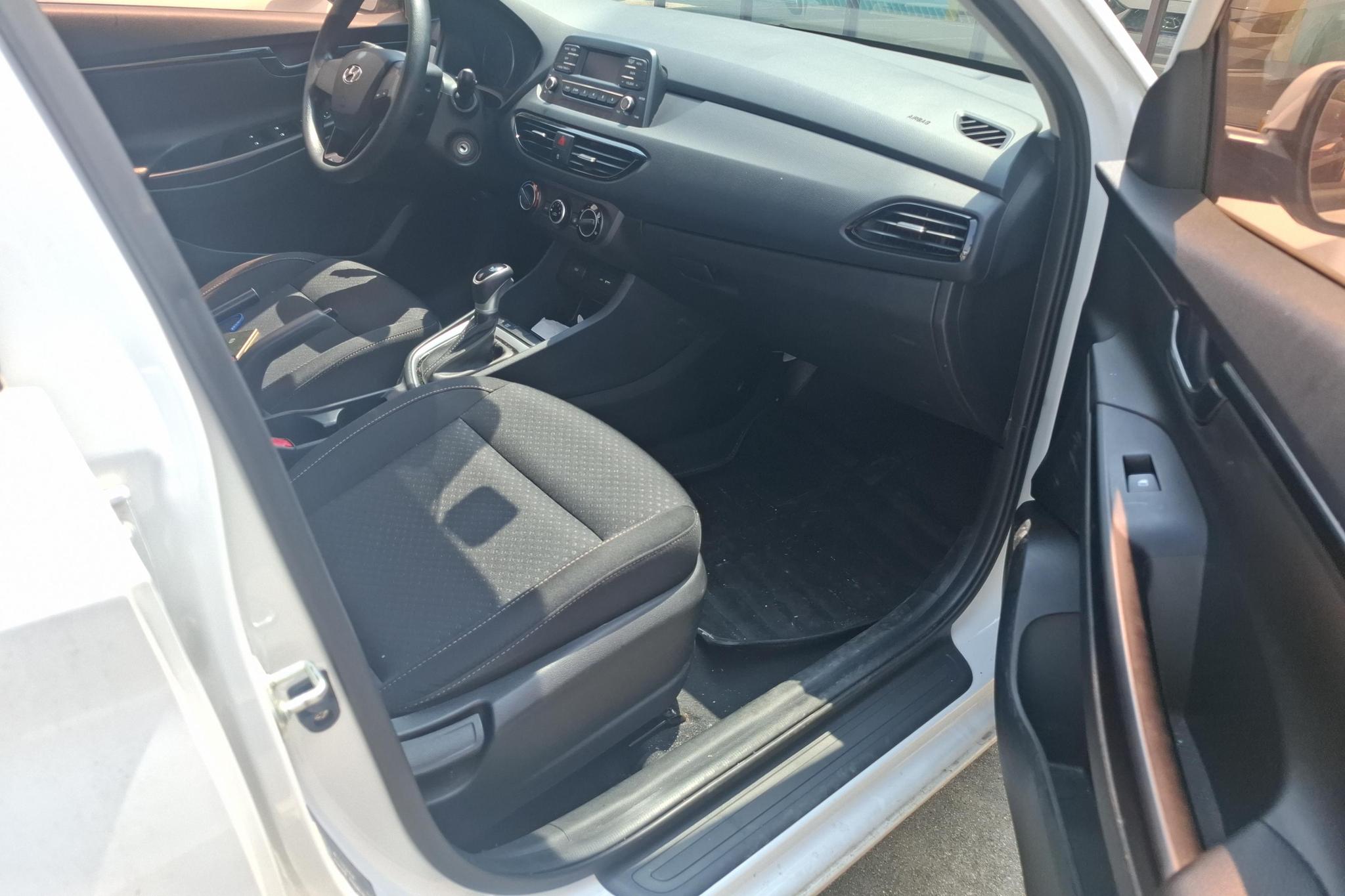 Hyundai Elantra 2020 1.6L AT GL