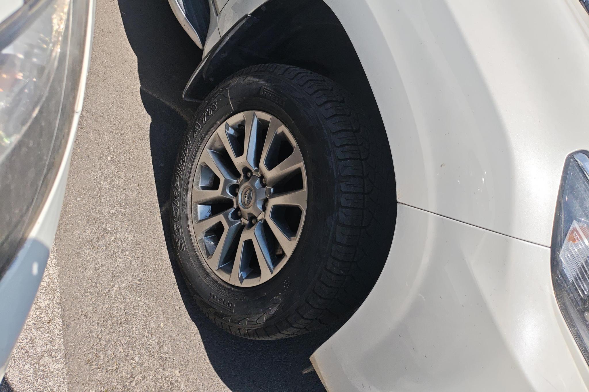 Toyota Land Cruiser Prado 2019 3.5L AT TX-L Premium