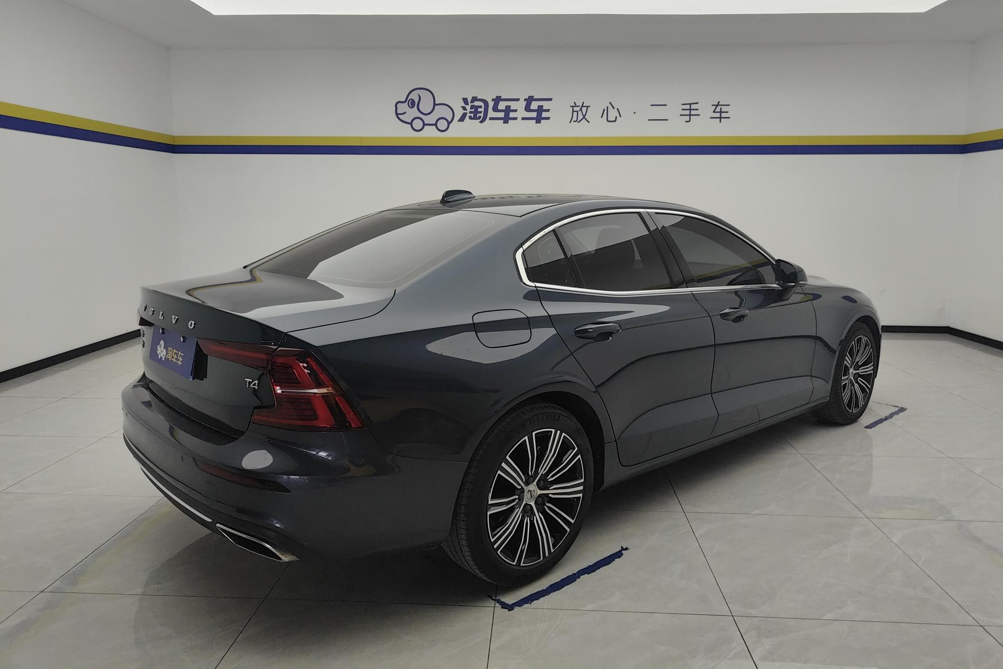 Volvo S60 2021 T4 Luxury