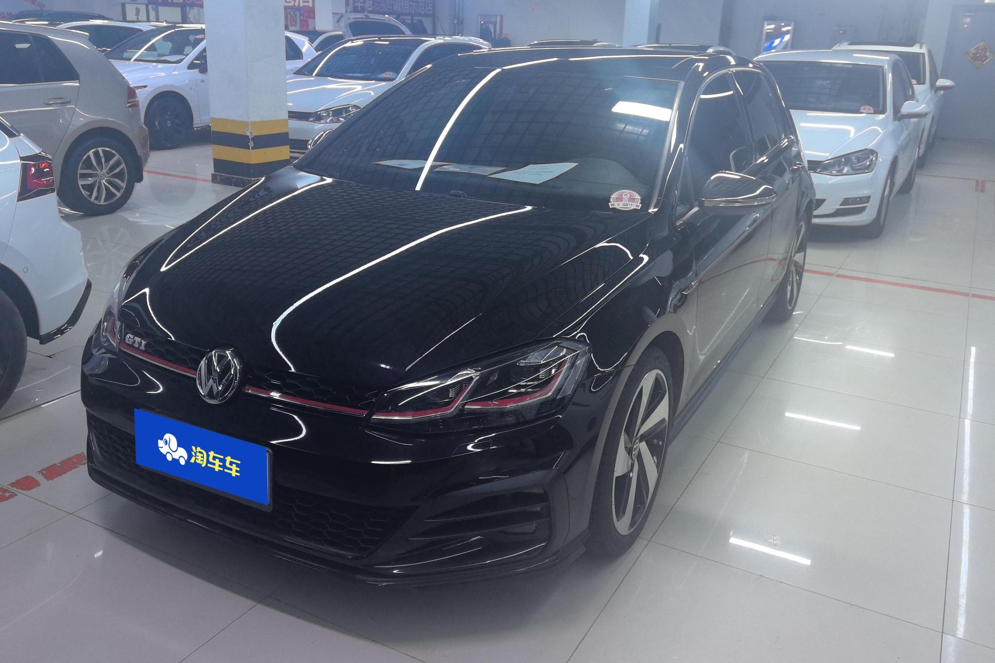 Volkswagen Golf GTI