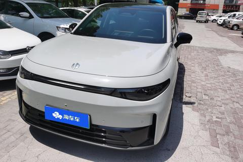 Leapmotor C10