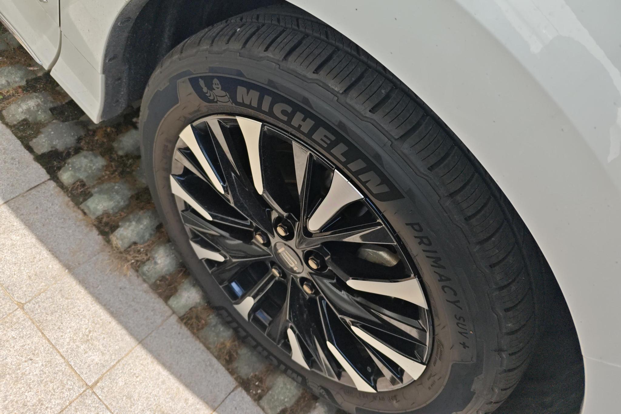 Toyota Vellfire 2023 2.5L