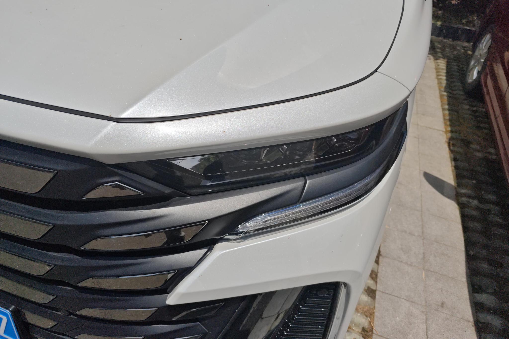 Toyota Vellfire 2023 2.5L
