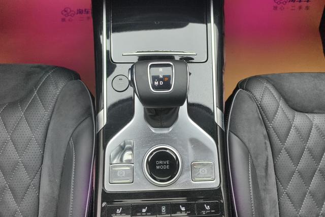 Hongqi HS5 2019 2.0 T 4 WD — фото 15