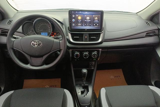 Toyota YARIS L 2020 X 1.5 L CVT — фото 13