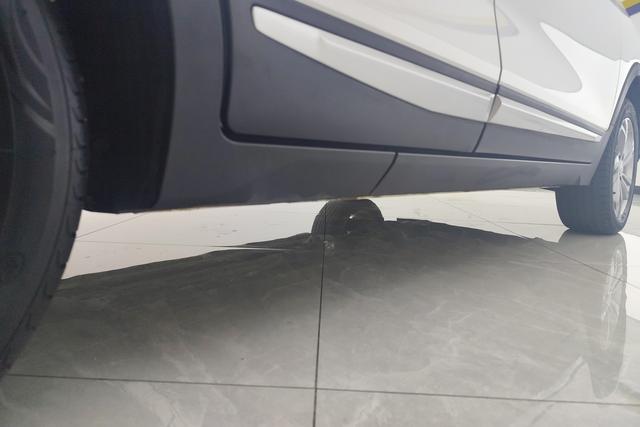 Changan CS15 2021 1.5 L MT — фото 7