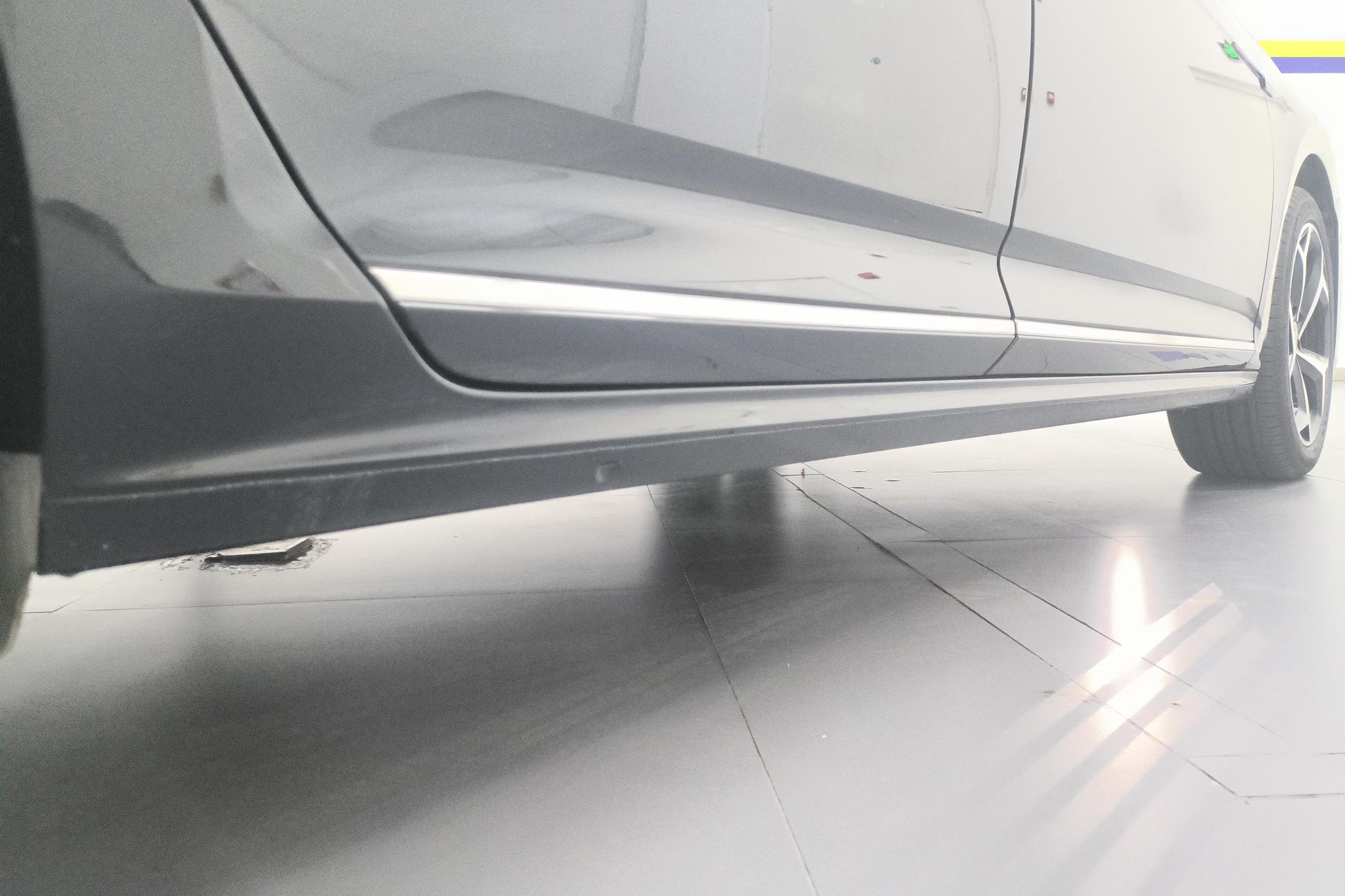 Volkswagen Passat 2024 380TSI Luxury