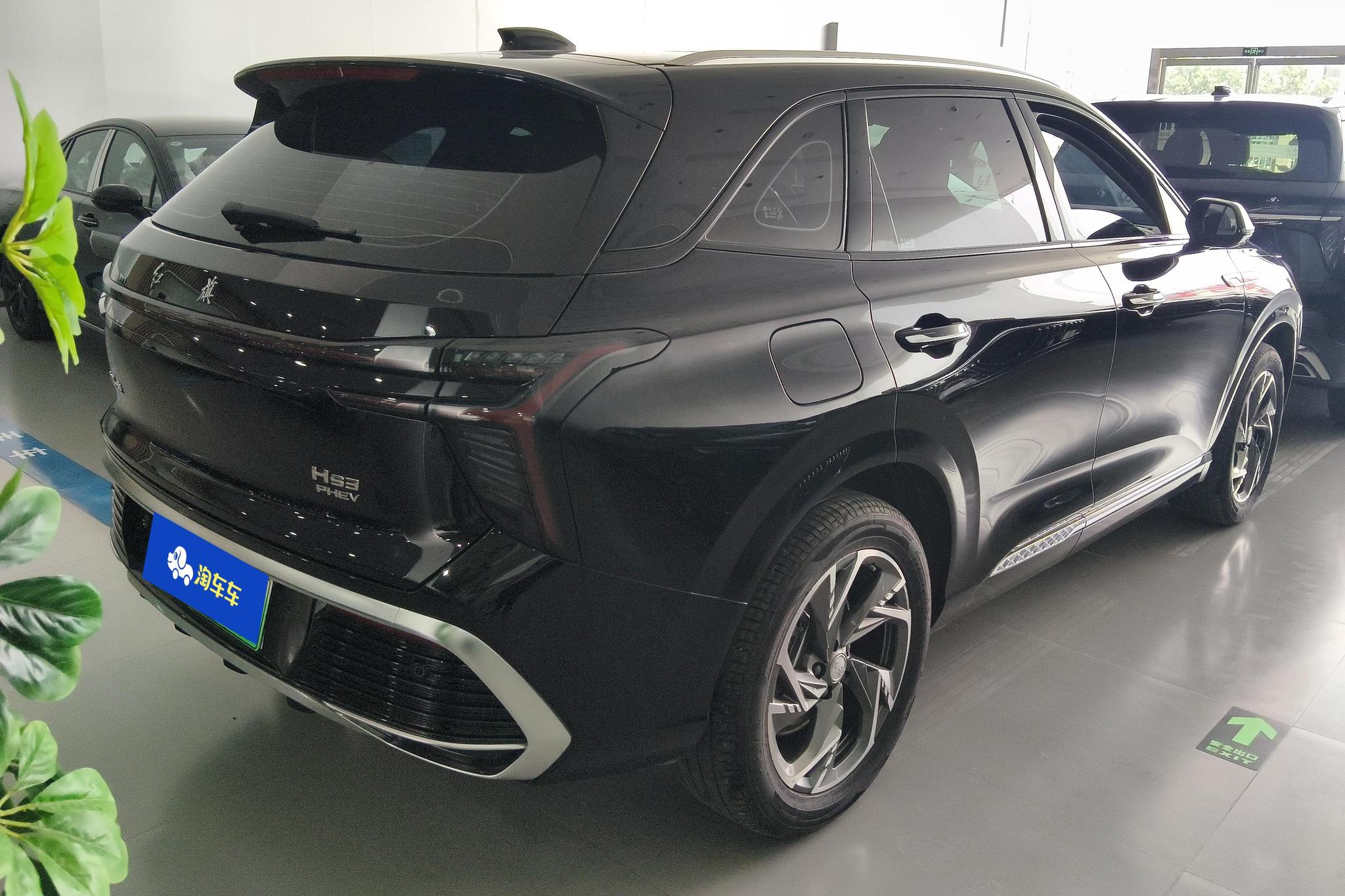 Hongqi HS3 PHEV 2024 115km