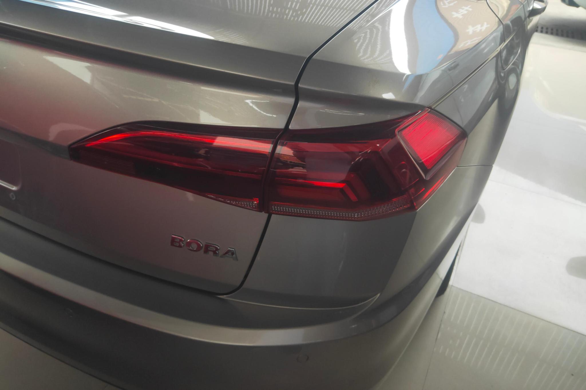 Volkswagen Bora 2018 1.5L AT Comfort