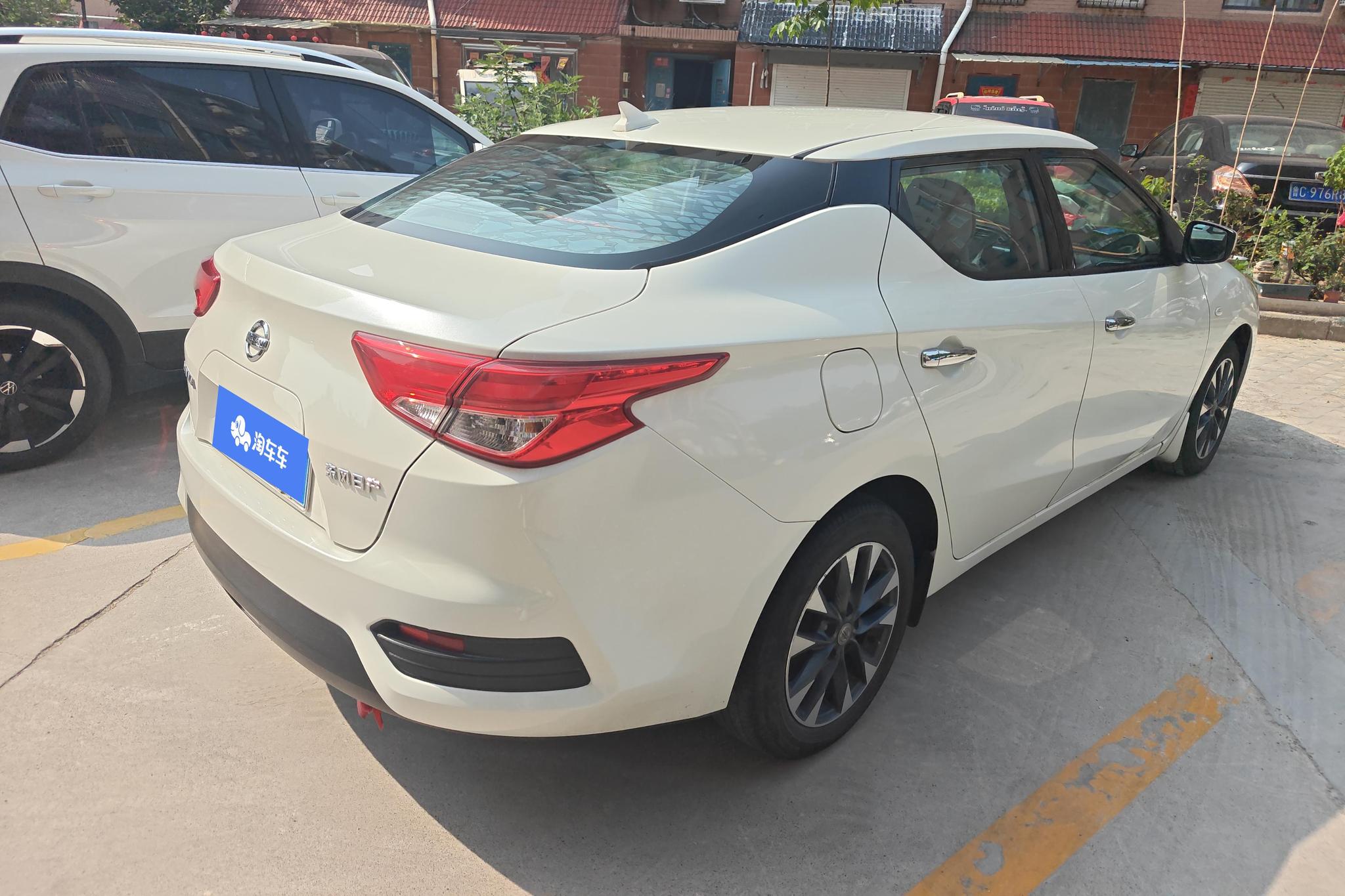 Nissan Bluebird 2019 1.6L MT Fashion V