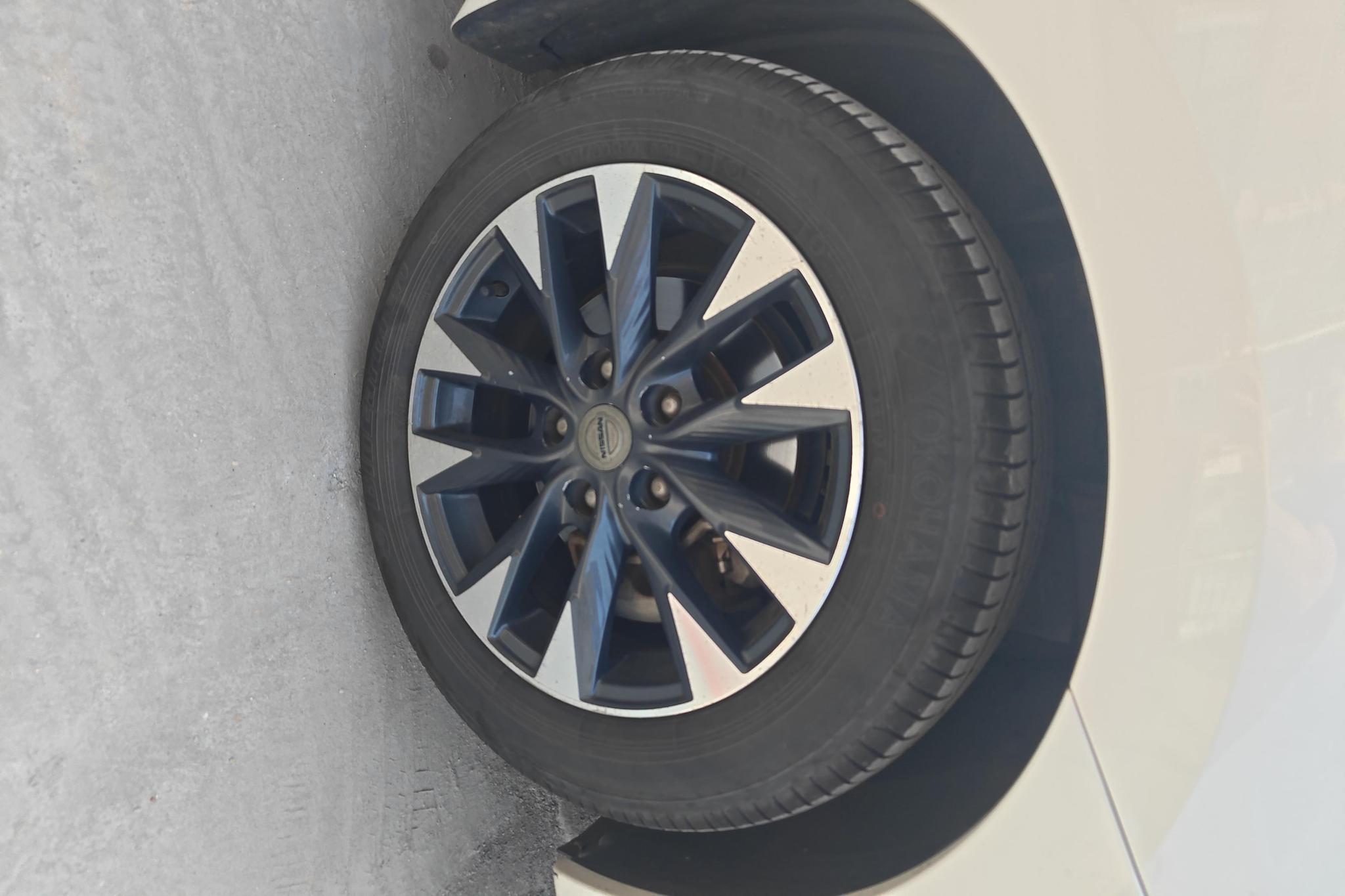 Nissan Bluebird 2019 1.6L MT Fashion V