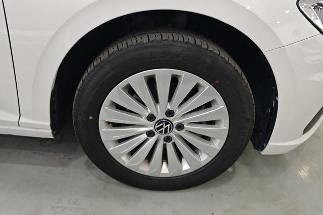 Volkswagen Lavida 2021 Белый из Китая