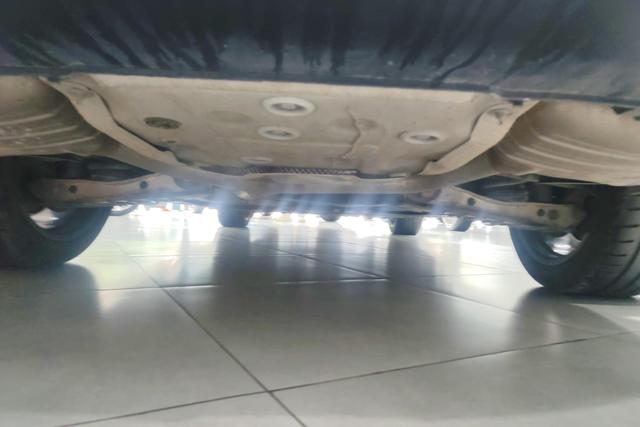 Audi A4L id 4320987 из Китая 10
