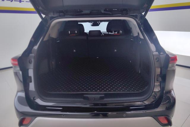Toyota Highlander 2022 380 T 4 WD 7 — фото 17