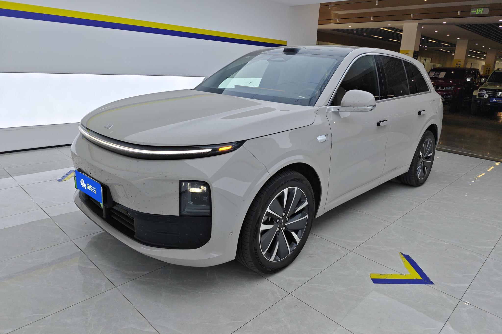 Li Auto L6