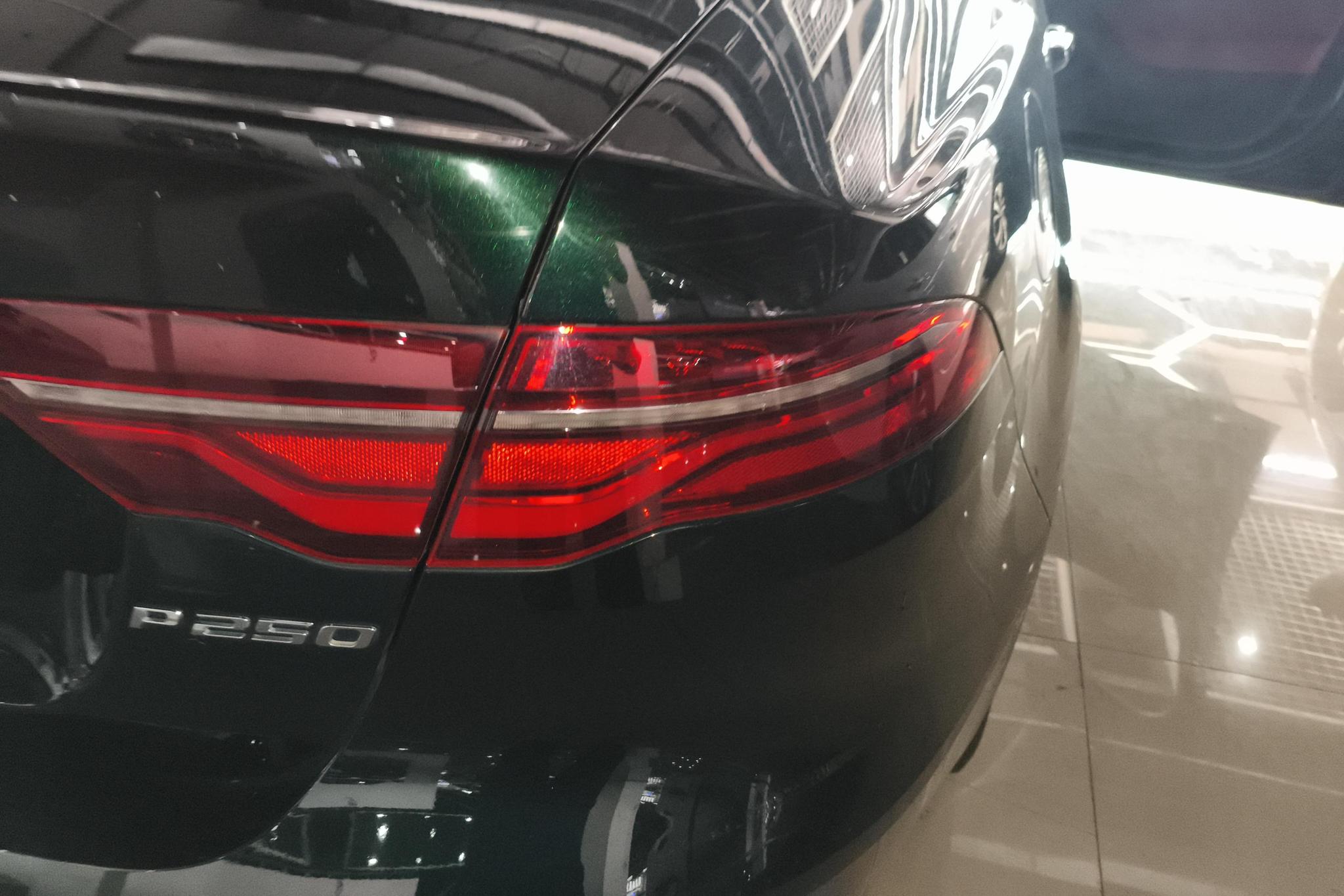 Jaguar XEL 2023 2.0T 250PS R-DYNAMIC S Sport