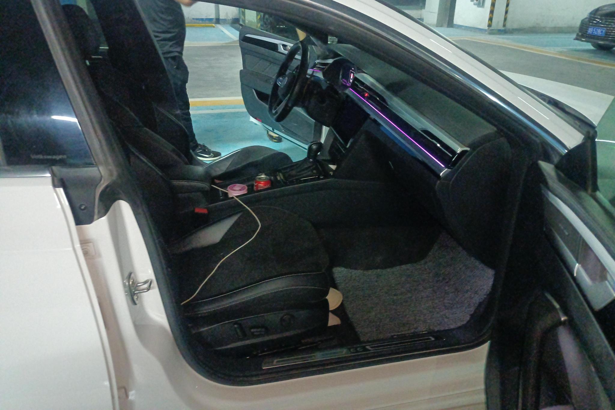 Volkswagen Passat CC CC 2023 330TSI