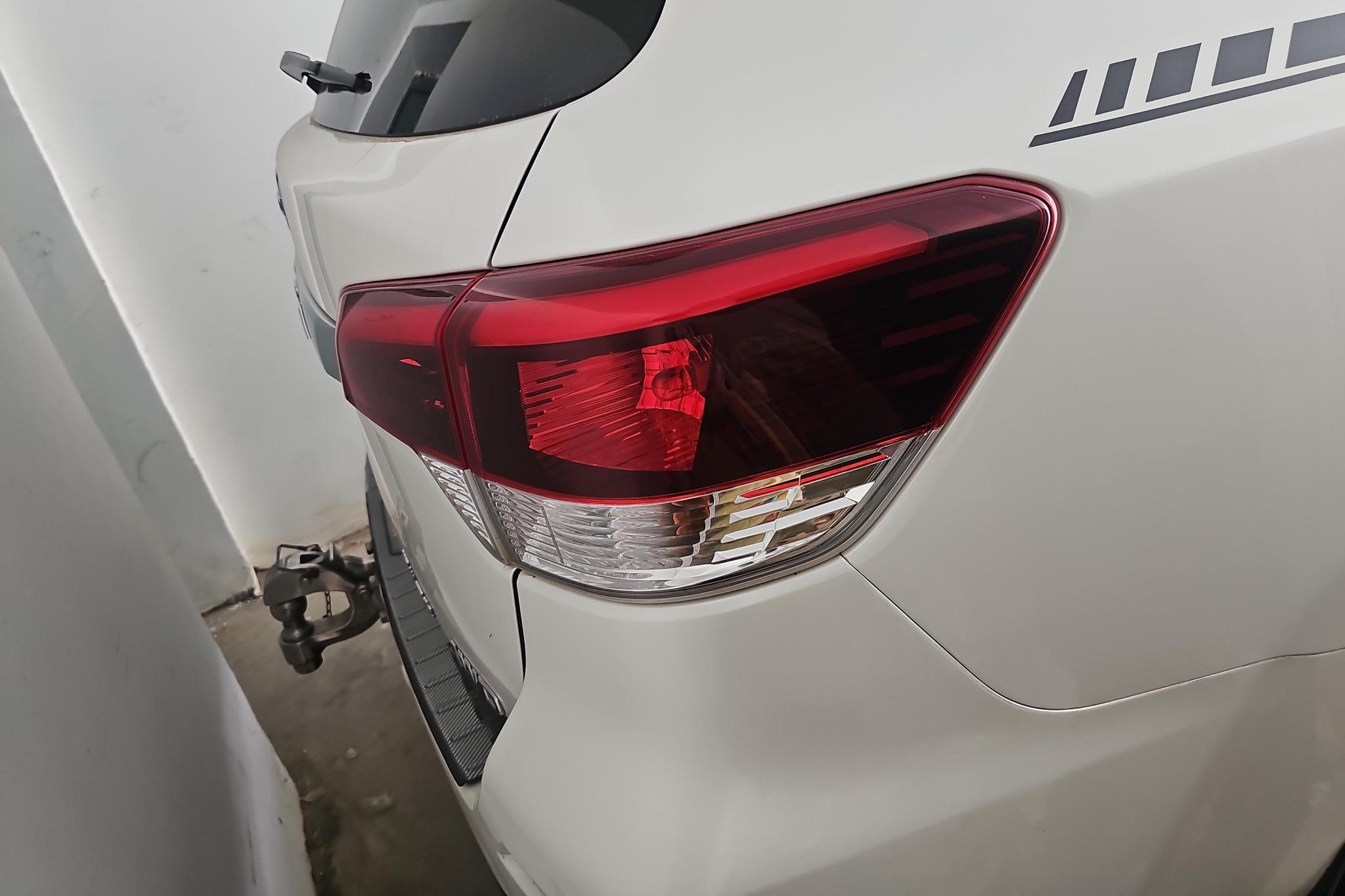 Nissan Terra 2020 2.5L AT Luxury