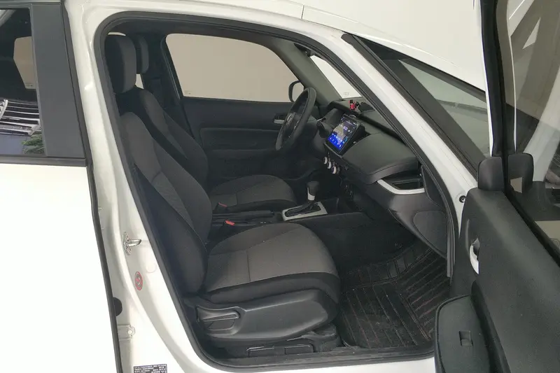 Honda Fit — фото 12