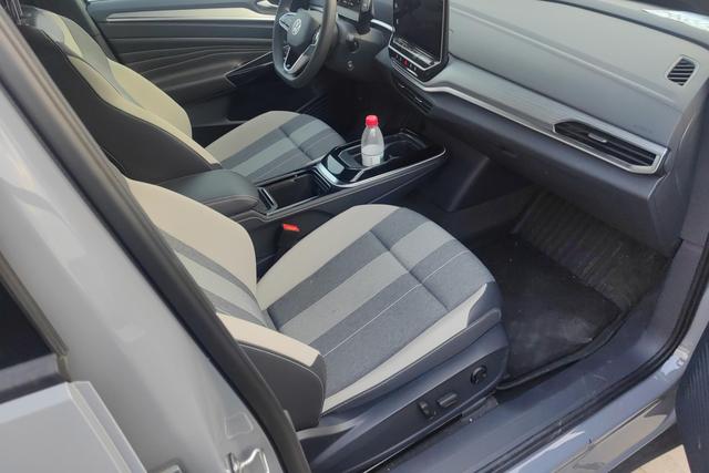 Volkswagen ID.4 CROZZ 2024 Темно-серый из Китая, фото 2