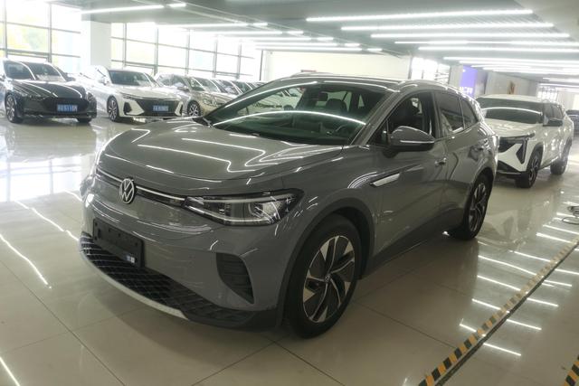 Volkswagen ID.4 CROZZ 2024 Темно-серый из Китая, фото 4