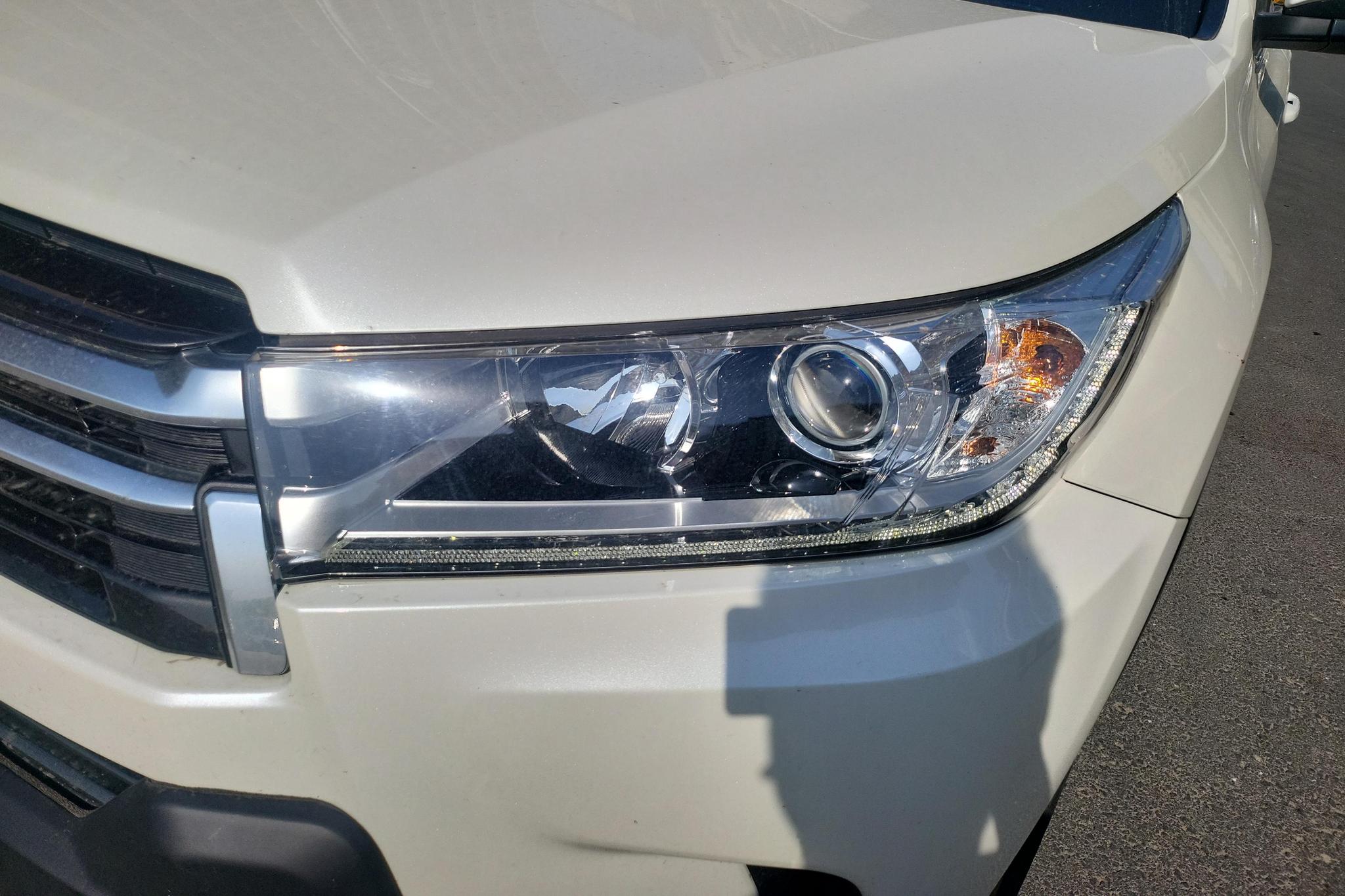 Toyota Highlander 2018 2.0T Luxury 7 мест V