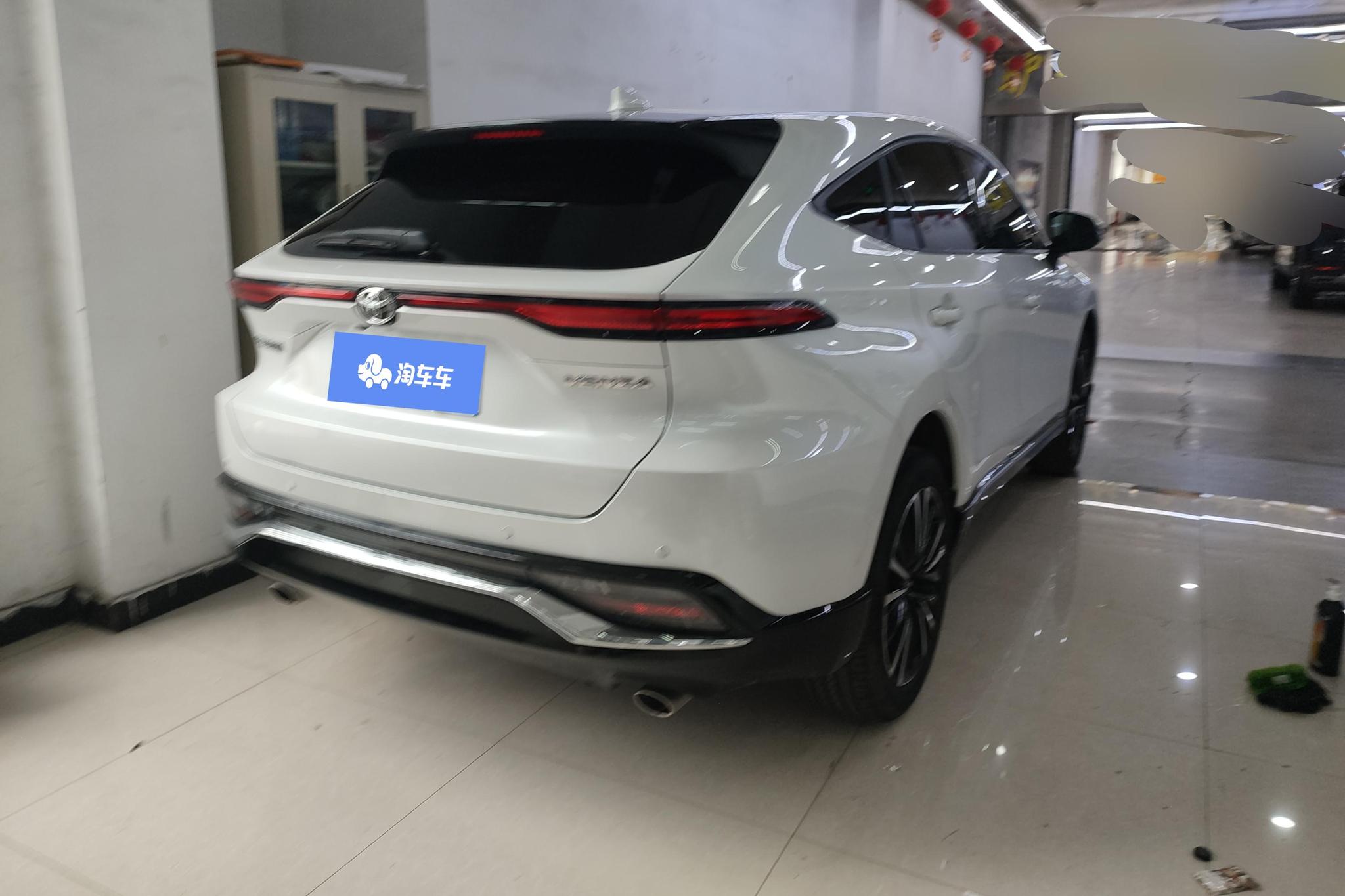 Toyota Venza 2022 2.0L CVT Luxury