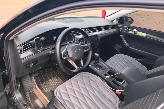 Volkswagen Magotan 2021 330 TSI DSG 30 — фото 12