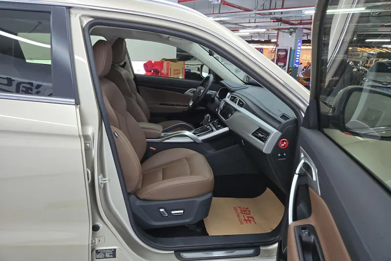 Geely Atlas (Boyue) — фото 12