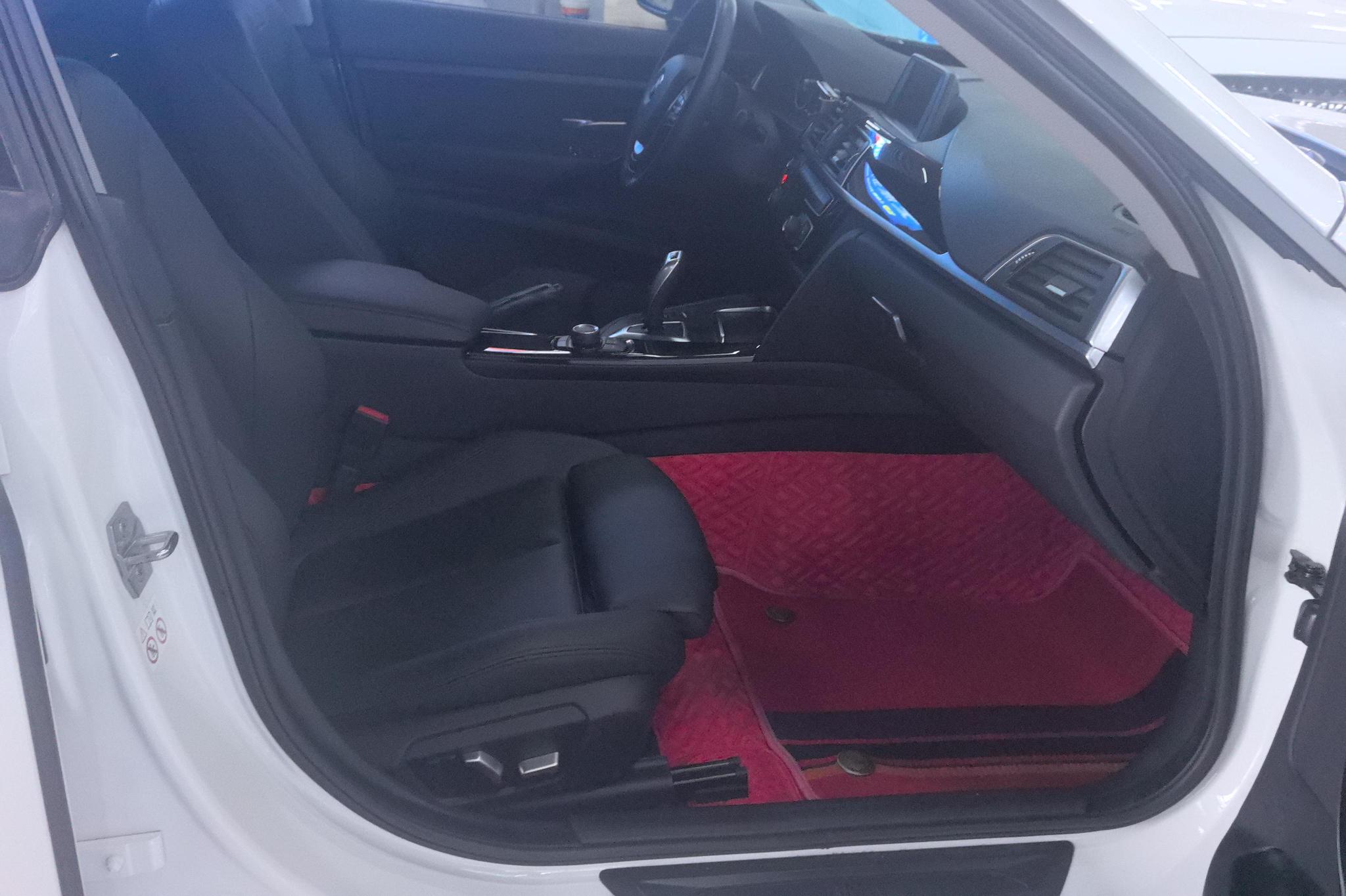 BMW 3 Series GT 3 GT 2018 320i Fashion