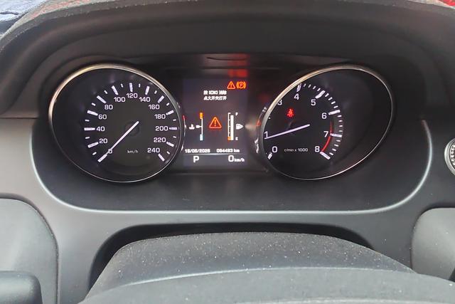 Land Rover Discovery Sport 2016 2.0 T SE — фото 14
