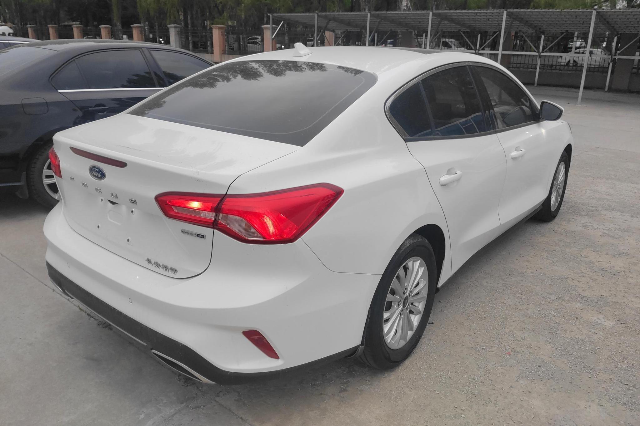 Ford Focus 2021 EcoBoost 180 AT