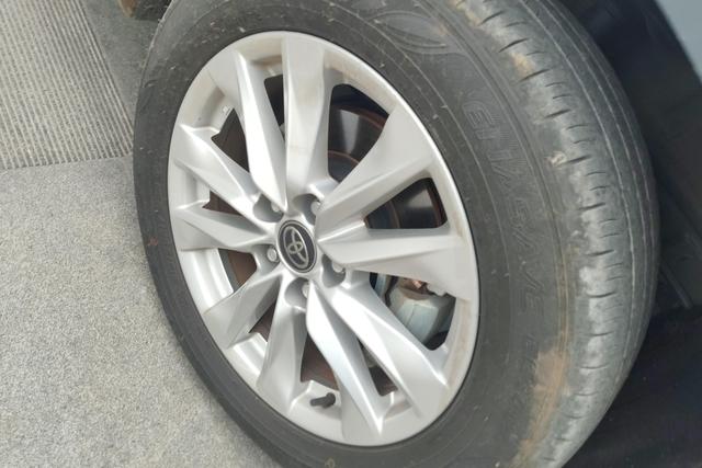Toyota Corolla Cross 2023 2.0 L CVT — фото 8