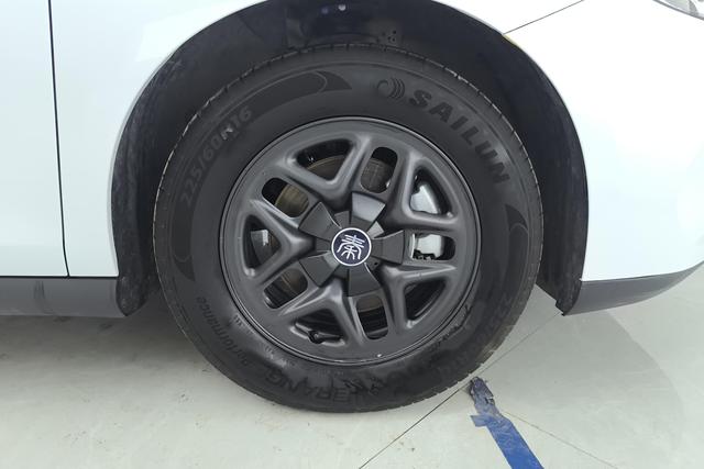 BYD QIN PLUS Hybrid 2025 — фото 10