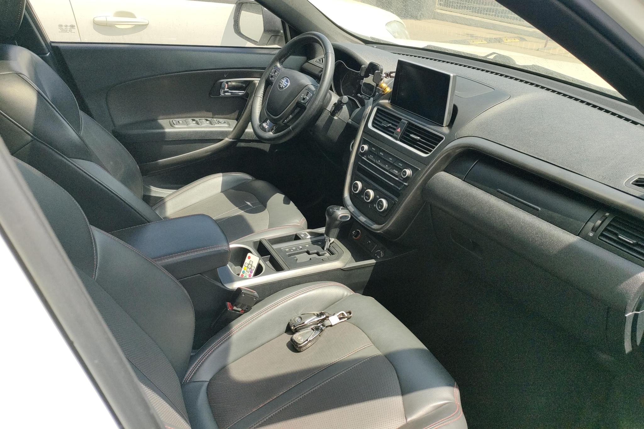 Bestune X80 2017 1.8T AT Sport