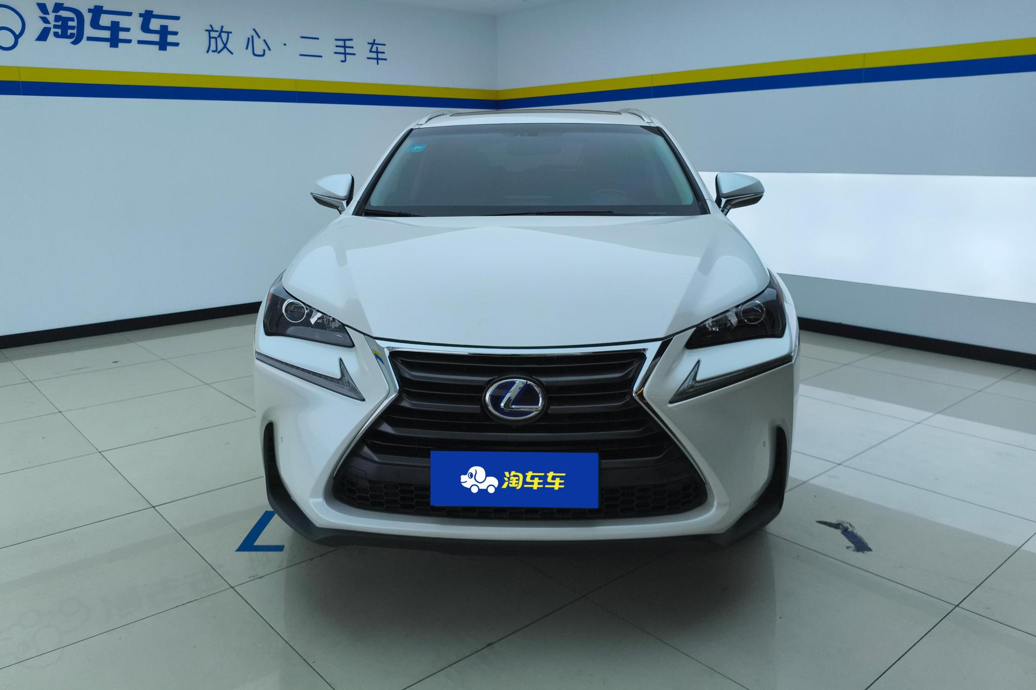 Lexus NX 2015 300h