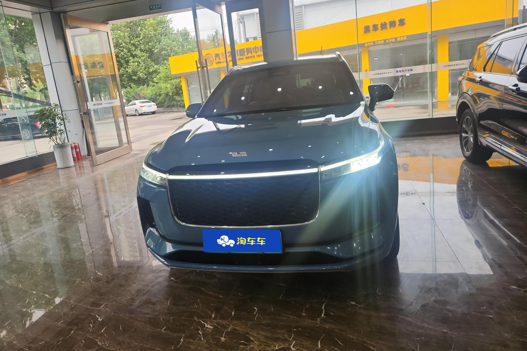 Li Auto ONE 2021 6 мест