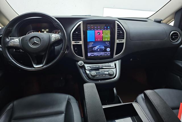 Mercedes-Benz Vito 2020 2.0 T 7 — фото 12