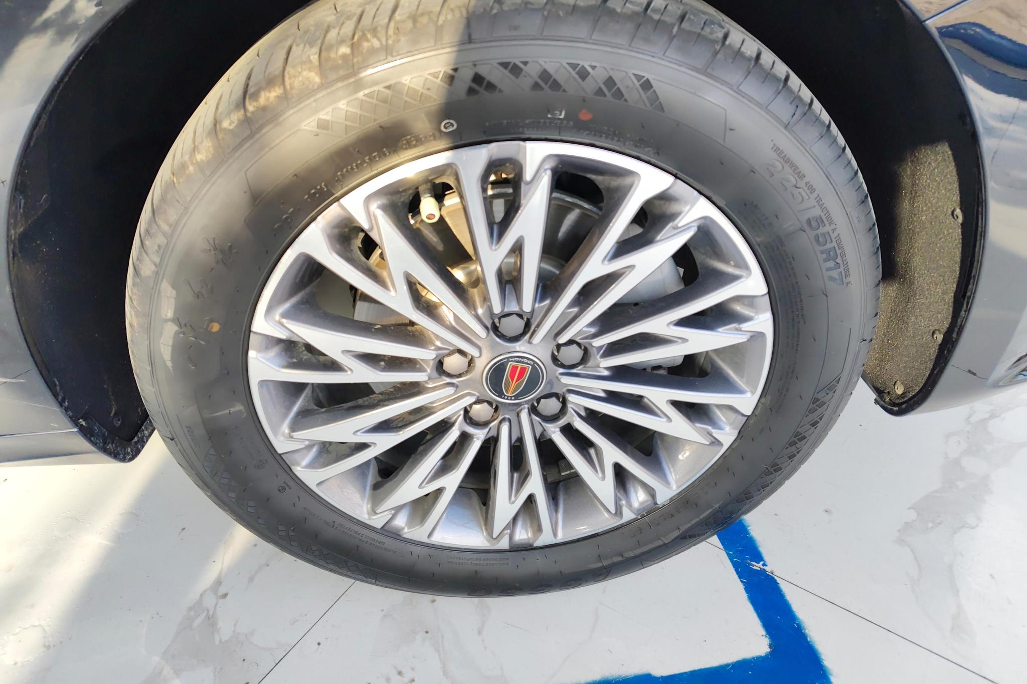 Hongqi H5 2025 1.5T DCT