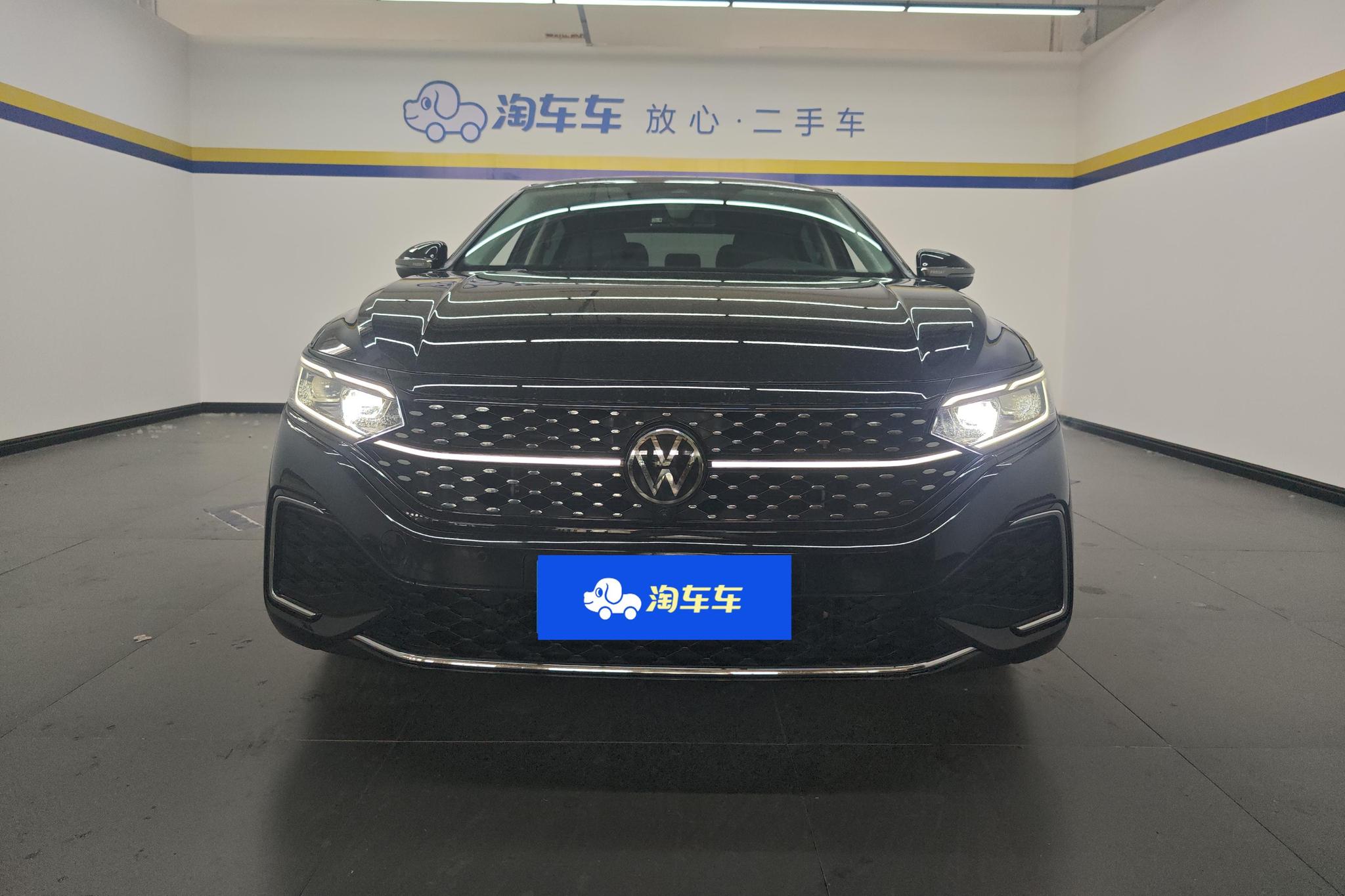 Volkswagen Passat 2024 380TSI Luxury
