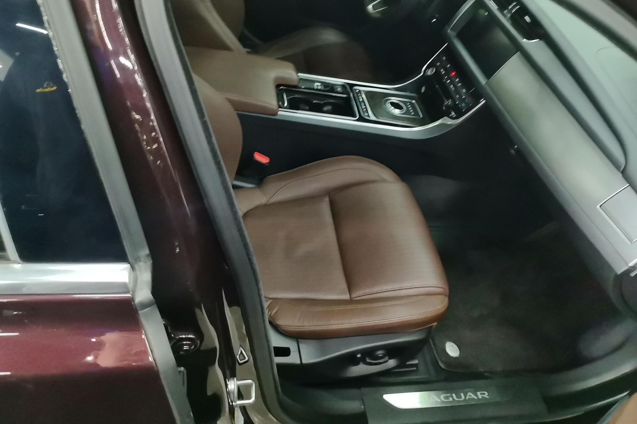 Jaguar XFL 2020 2.0T P250 Premium