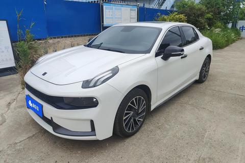 Lynk & Co 03