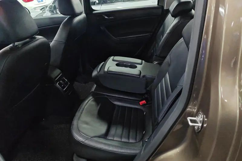 Skoda Yeti 1.8 TSI DSG — фото 9