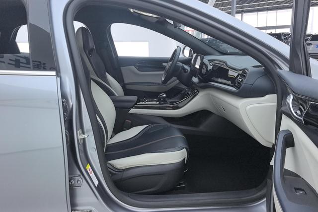 BYD Qin Plus — фото 15