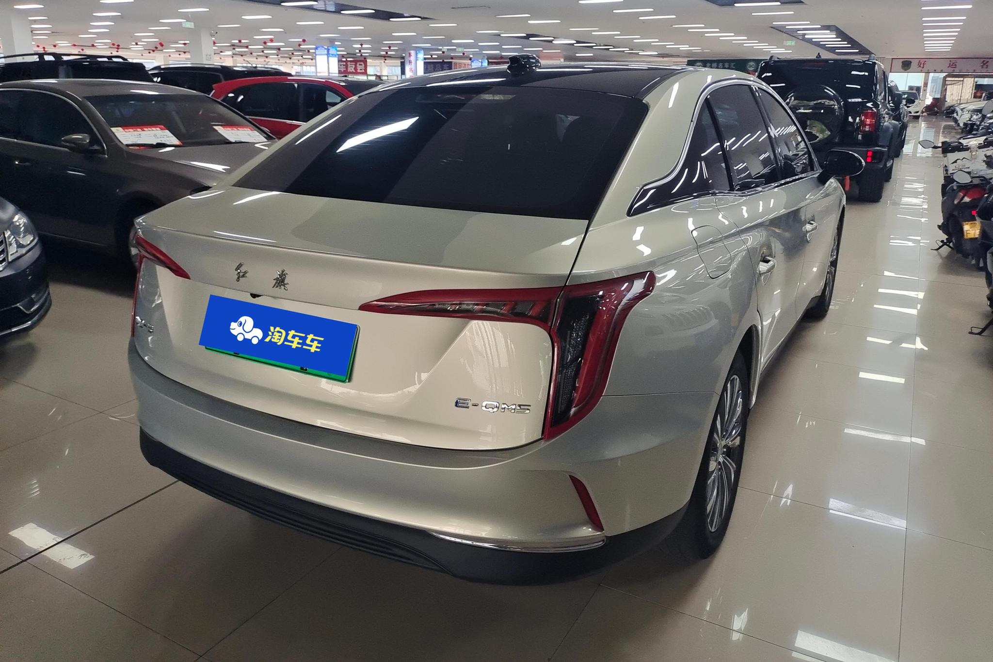Hongqi E-QM5 2022 431km 5 мест